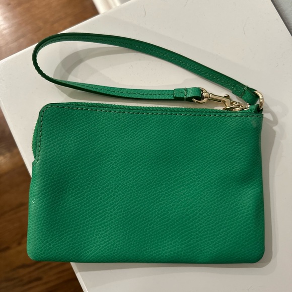 Vintage Coach Green Leather Wristlet, Coin Purse, Wallet, Cell Phone Holder - Picture 2 of 4